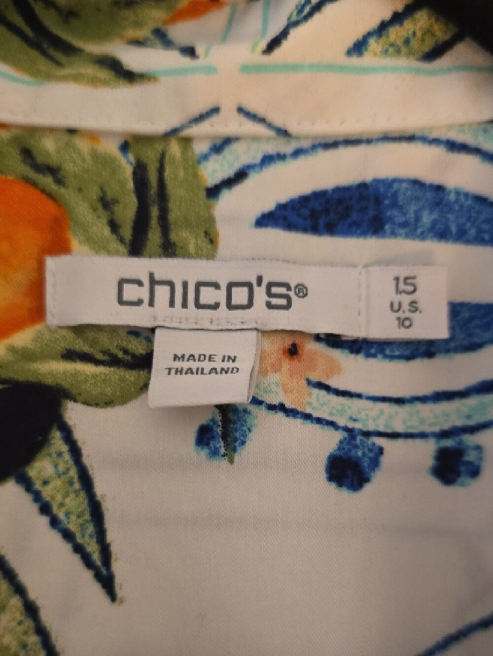 Chico's No Iron White Shirt with Orange & Blue Floral Print (Chico's Size 1.5) - Picture 4 of 4